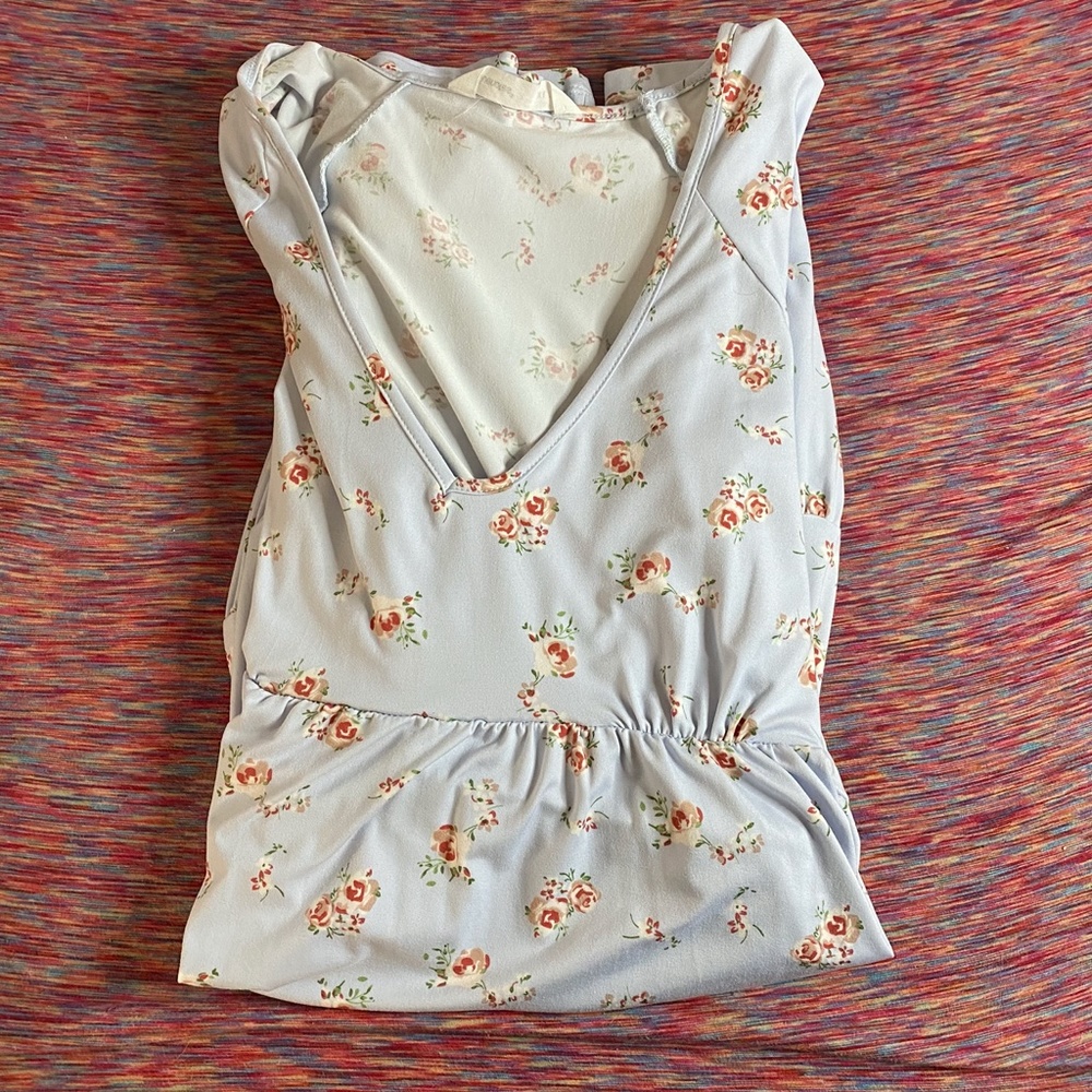 LIGHT BLUE FLORAL DRESS SIZE XL